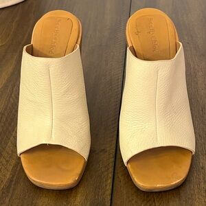 See By Chloe platform white pebble leather wedge heels (7)